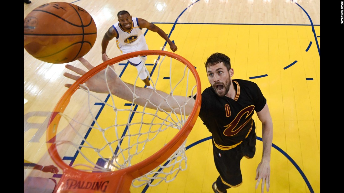 Cleveland&#39;s Kevin Love goes up for a shot in Game 2. He scored 27 points.