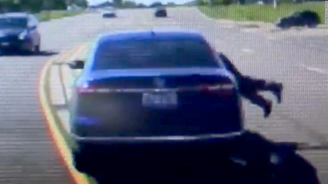 Man Jumps Into Car To Save Seizure Victim Cnn Video