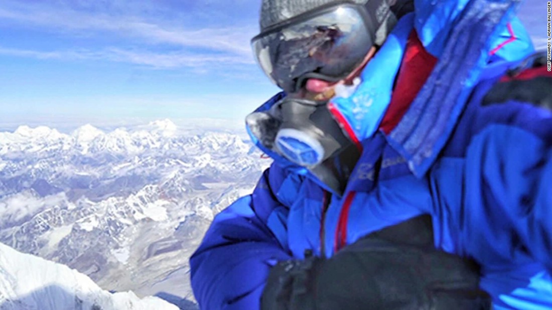 Conquering Everest Without Supplemental Oxygen - CNN Video