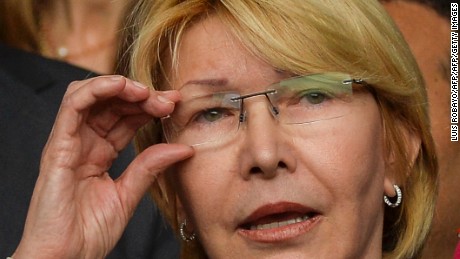 Venezuela's Attorney General Luisa Ortega Diaz speaks to the media during a press conference, outside the Supreme Court of Justice building in Caracas on June 8, 2017.
Ortega Diaz started a nullity appeal against Venezuelan President Nicolas Maduro's referendum on contested constitutional reforms. / AFP PHOTO / LUIS ROBAYO        (Photo credit should read LUIS ROBAYO/AFP/Getty Images)