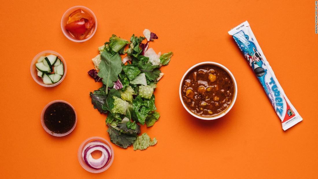 Panera Bread&#39;s all-natural turkey chili with kids&#39; classic salad and squeezable yogurt delivers protein, fiber, calcium and vegetables in general.