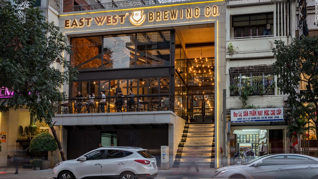  &lt;a href=&quot;http://eastwestbrewing.vn/&quot; target=&quot;_blank&quot;&gt;East West Brewing Company&lt;/a&gt; opened on a busy street in the city&#39;s central District 1 in January, 2017.