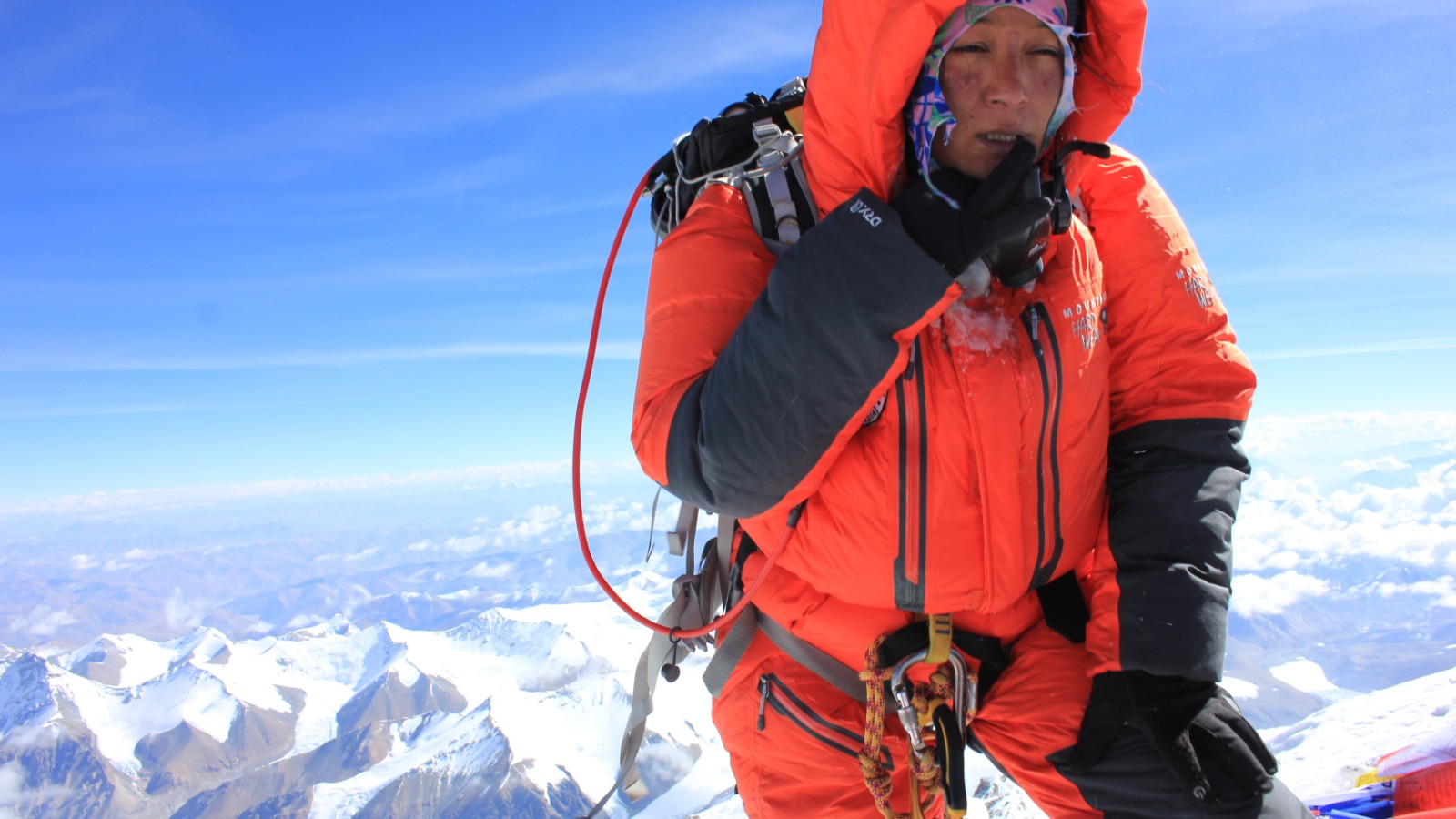 Anshu Jamsenpa First Woman To Ascend Mount Everest Twice In Five Days Cnn