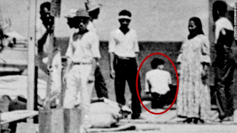 Amelia Earhart: Does blurry photo show she survived crash? - CNN