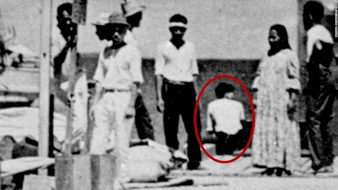 Does photo show Amelia Earhart survived? - CNN Video