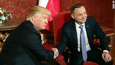 Trump&#39;s first foreign visitor amid pandemic is Poland&#39;s nationalist president
