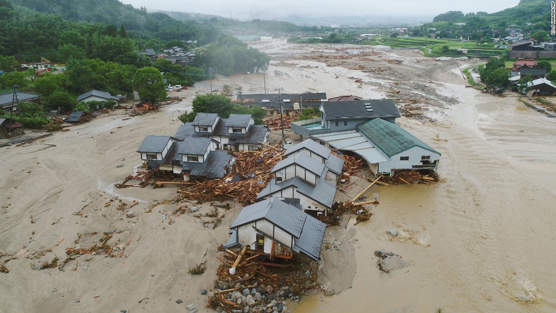 Japan floods 15 dead, hundreds stranded CNN