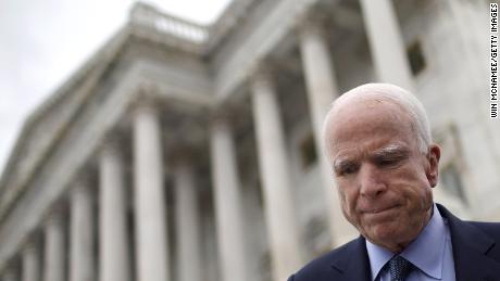 McCain's last message read aloud as Washington returns to work without him