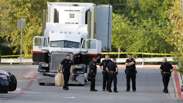 Sweltering truck leaves 10 migrants dead