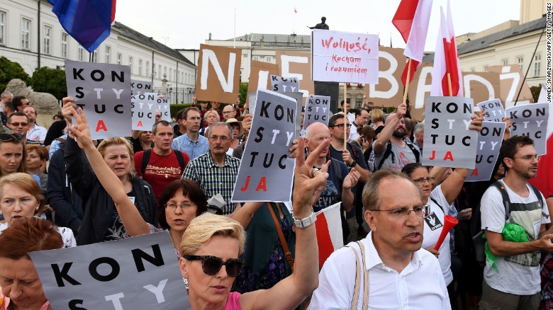 Polish President to veto controversial reform