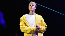 LOS ANGELES, CA - DECEMBER 02: Singer Justin Bieber performs onstage during 102.7 KIIS FM&#39;s Jingle Ball 2016 presented by Capital One at Staples Center on December 2, 2016 in Los Angeles, California. (Photo by Mike Windle/Getty Images for iHeartMedia)