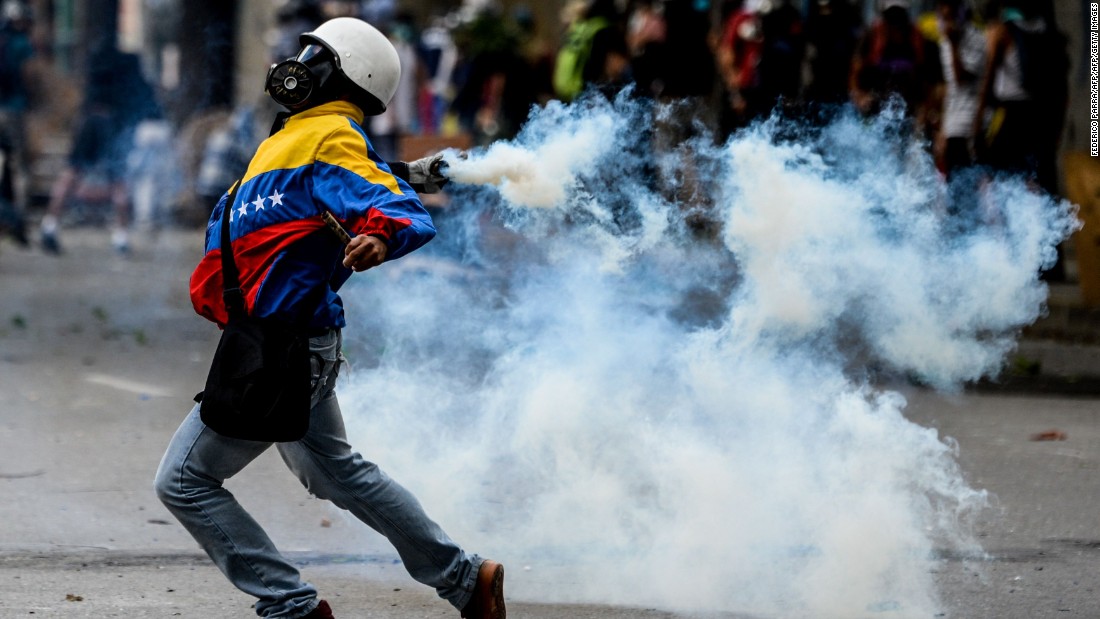 why-venezuela-is-in-crisis-cnn-video