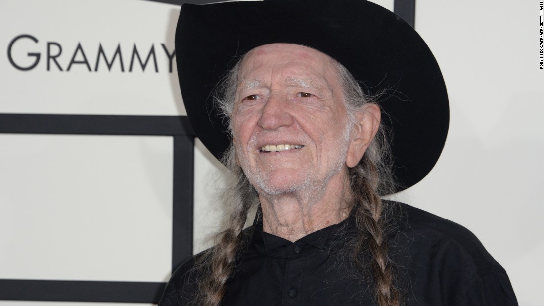 Willie Nelson says he has stopped smoking because it almost killed him