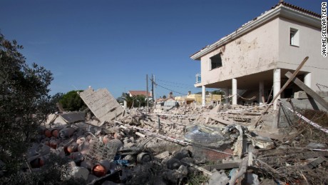 The debris of a house in the village of Alcanar may hold clues about the terror cell&#39;s plans.