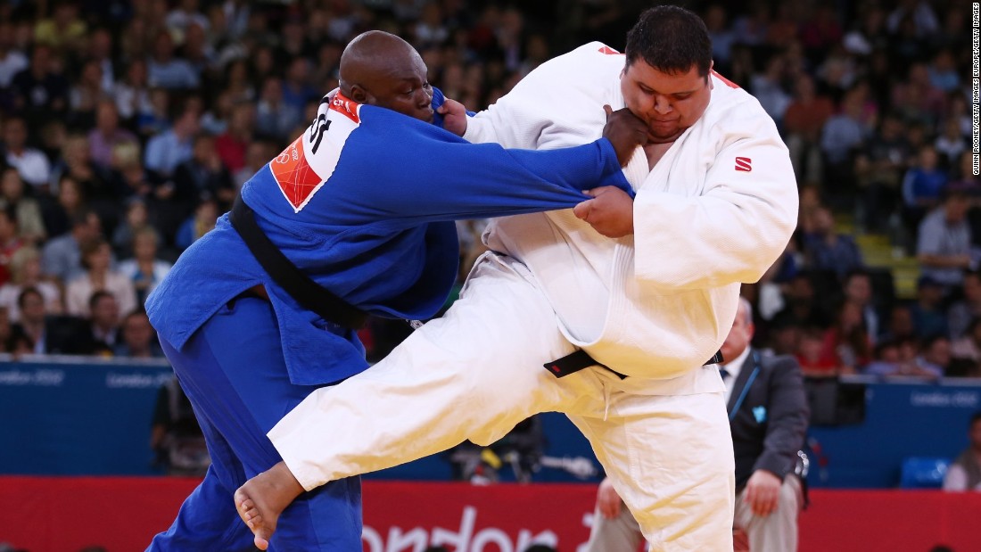 At 218 kilos, judoka Ricardo Blas Jr. (seen here on the right competing at London 2012) is the world&#39;s heaviest Olympian.