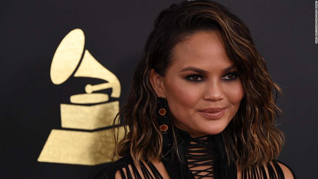 Who is Chrissy Teigen? – CNN Video