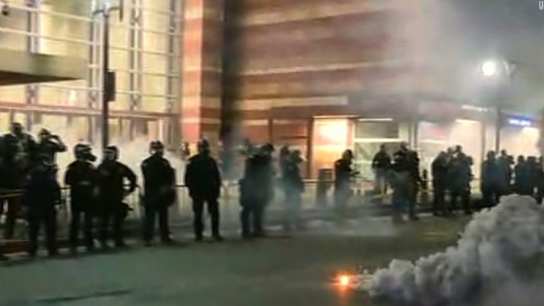 Protesters Throw Gas Canisters At Police Cnn Video