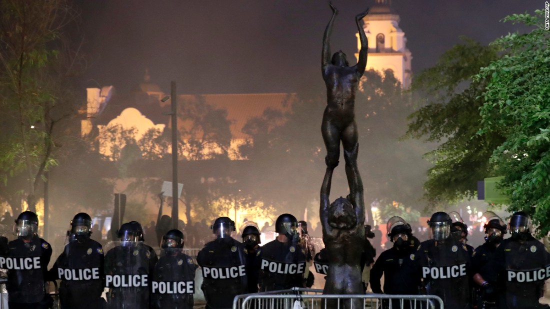 Police Spray Tear Gas At Protesters Following Trumps Phoenix Rally Cnnpolitics 8587