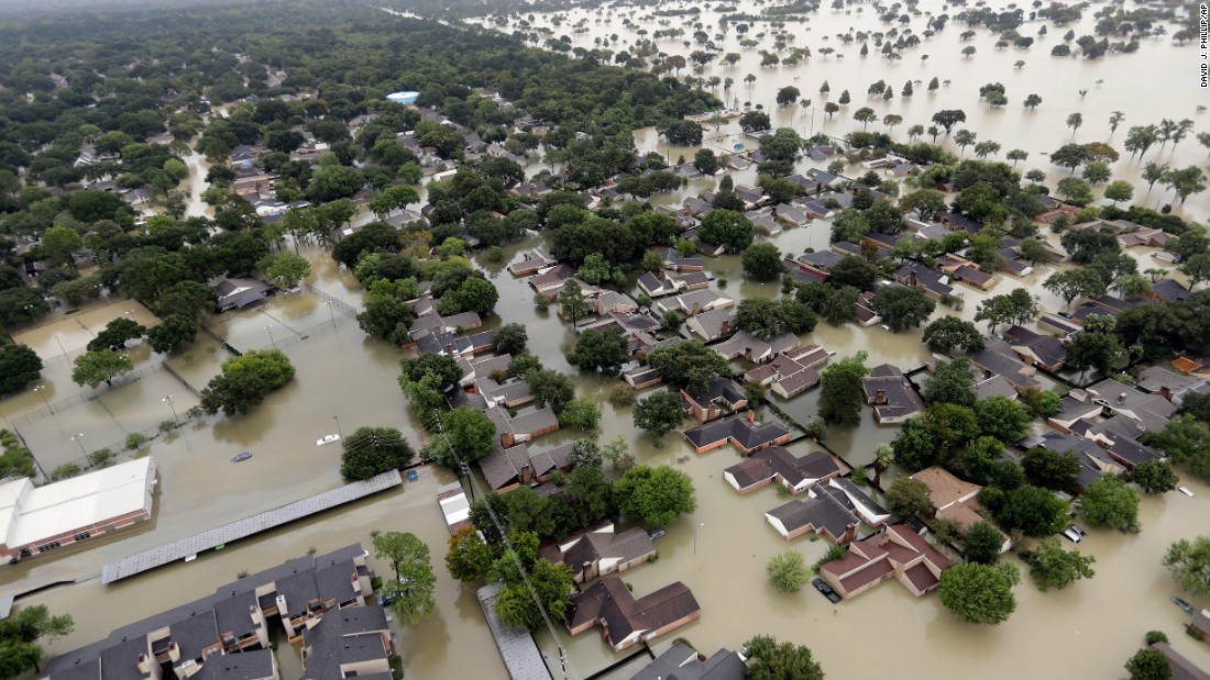 Astros and Mets use day off in Houston to volunteer after Harvey