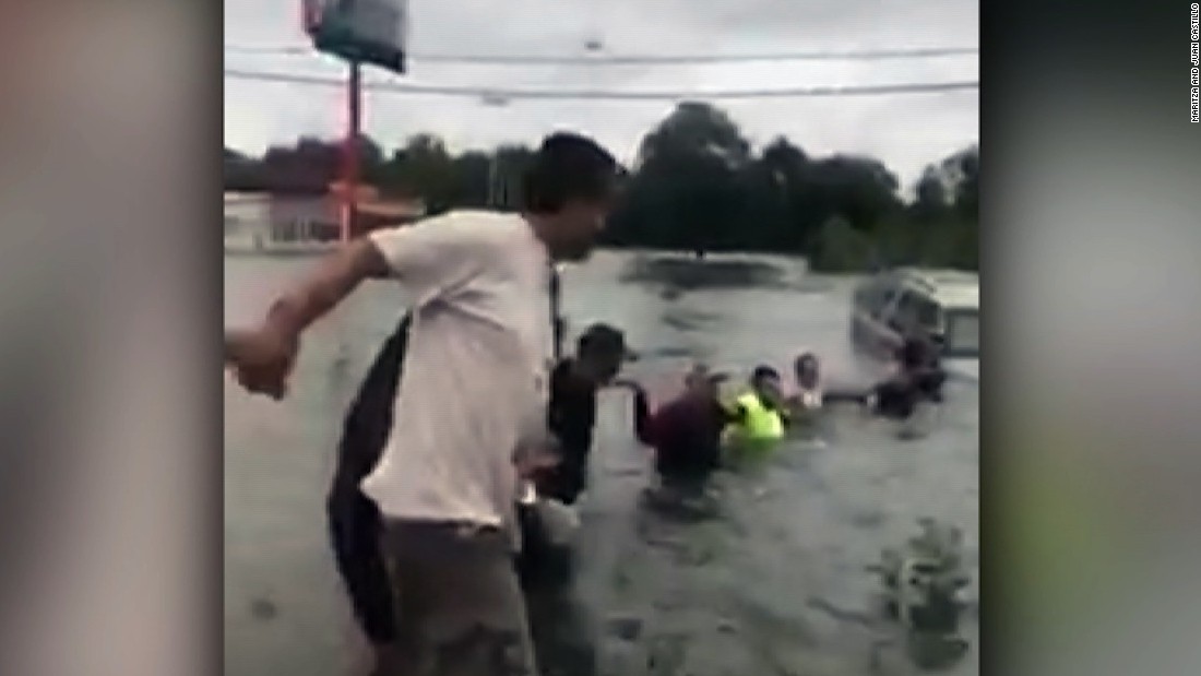 See Human Chain Help Man In Submerging Car - CNN Video