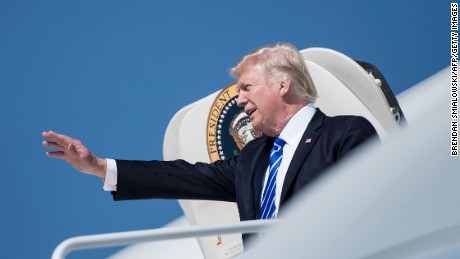 US President Donald Trump arrives at Bismarck Municipal Airport September 6, 2017 in Bismarck, North Dakota. / AFP PHOTO / Brendan Smialowski  (BRENDAN SMIALOWSKI/AFP/Getty Images)