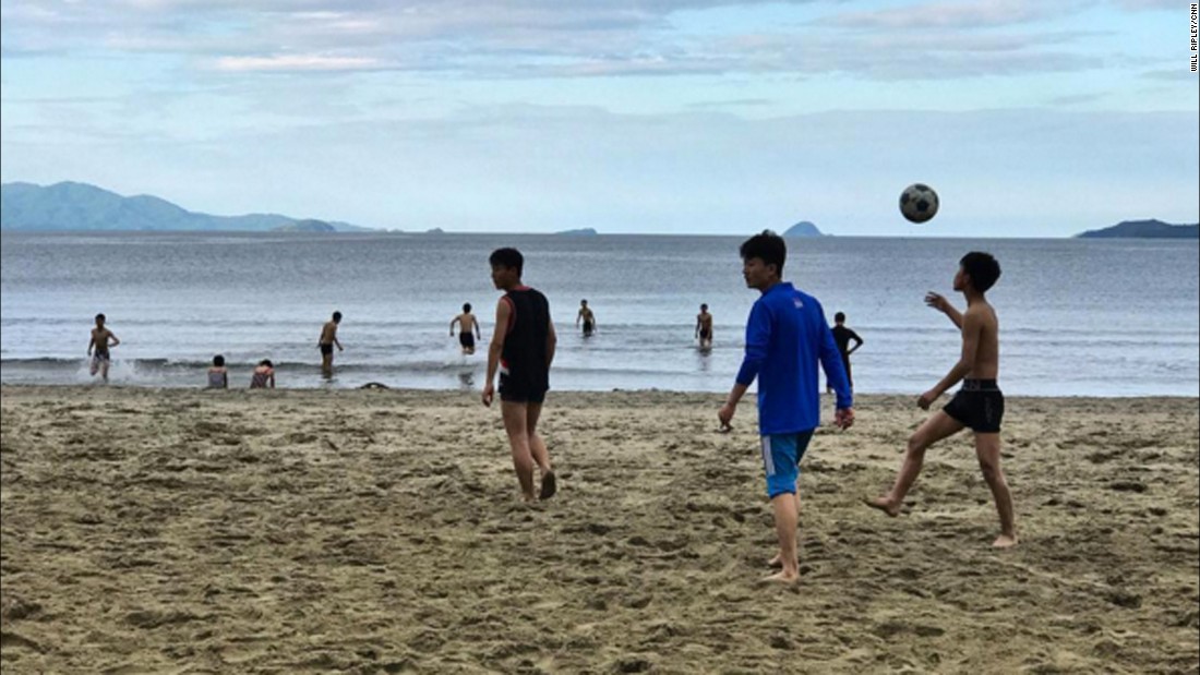 N Korean high school students on a beach in Wonsan, September 2017 (Photo: CNN "Inside North Korea" series)