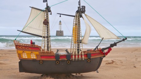 big pirate ship toy
