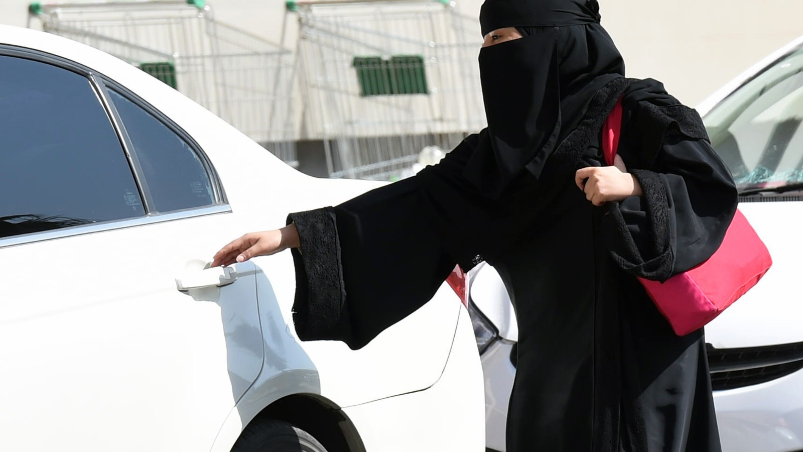 Women In Saudi Arabia Still Can't Do These Things   CNN