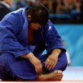 kosei inoue disconsolate cross legged athen 2004 judo japan