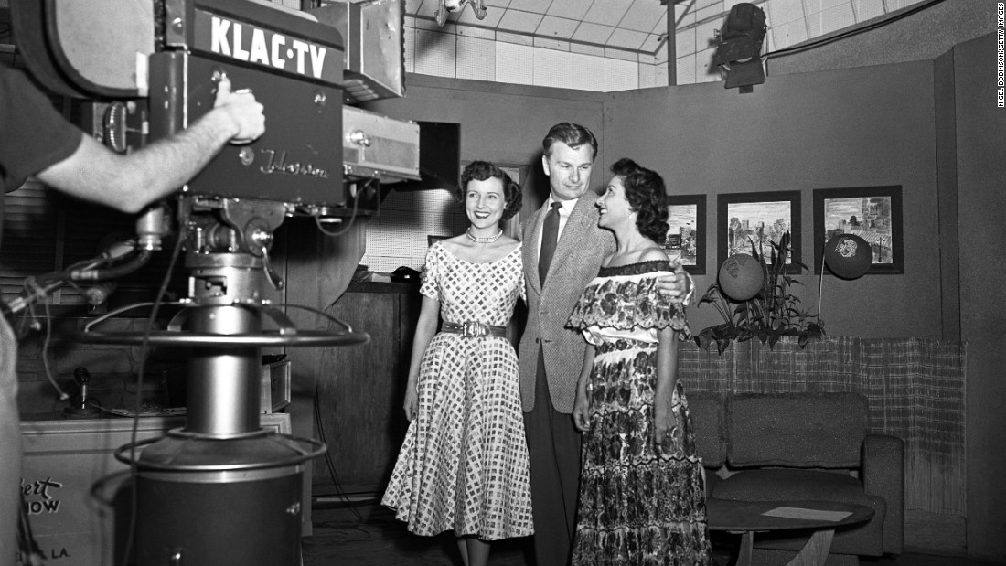 White, left, and actor Eddie Albert host a broadcast of &quot;Hollywood on Television,&quot; which was a live daily talk show in Los Angeles.