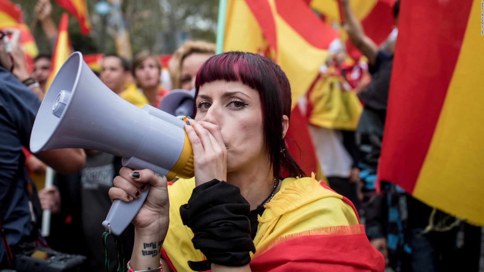 Catalonia Referendum Result Poses Crisis For Spain CNN   171006145729 02 Catalonia Anti Separatist 0930 Full 169 