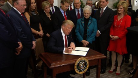 trump signs health exec order