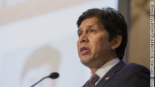 Kevin de León formally announces Senate bid