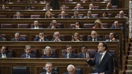Spanish Prime Minister Mariano Rajoy speaks at the house of congress in Madrid on October 9, 2013. AFP PHOTO / DANI POZO        (Photo credit should read DANI POZO/AFP/Getty Images)