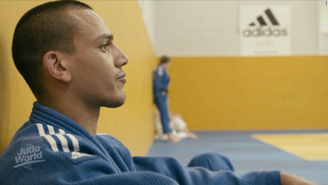 Three years ago the eyesight of one of Britain&#39;s top judo talents was &quot;perfect.&quot; Then he discovered he&#39;d developed a rare condition called Keratoconus, which affects the cornea of the eye, impairing the ability to focus properly. His symptoms were mild at first but got progressively worse. &quot;Judo means everything to me. It has brought me back from somewhere where I had nowhere to turn,&quot; says&lt;a href=&quot;https://edition.cnn.com/2017/10/30/sport/judo-brothers-elliot-stewart-max-stewart/index.html&quot;&gt; Stewart,&lt;/a&gt; who now wants to compete in the visually impaired -90kg weight category at the Tokyo 2020 Paralympics.