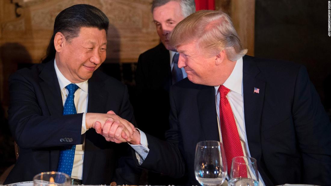 Xi has dinner with US President Donald Trump at Trump&#39;s Mar-a-Lago resort in Florida in April 2017.