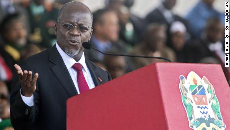Tanzania&#39;s President John Magufuli has introduced new regulation that charges bloggers over $930 to begin publishing content. 