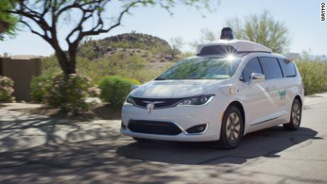 Self-driving cars: Hype-filled decade ends on sobering note 