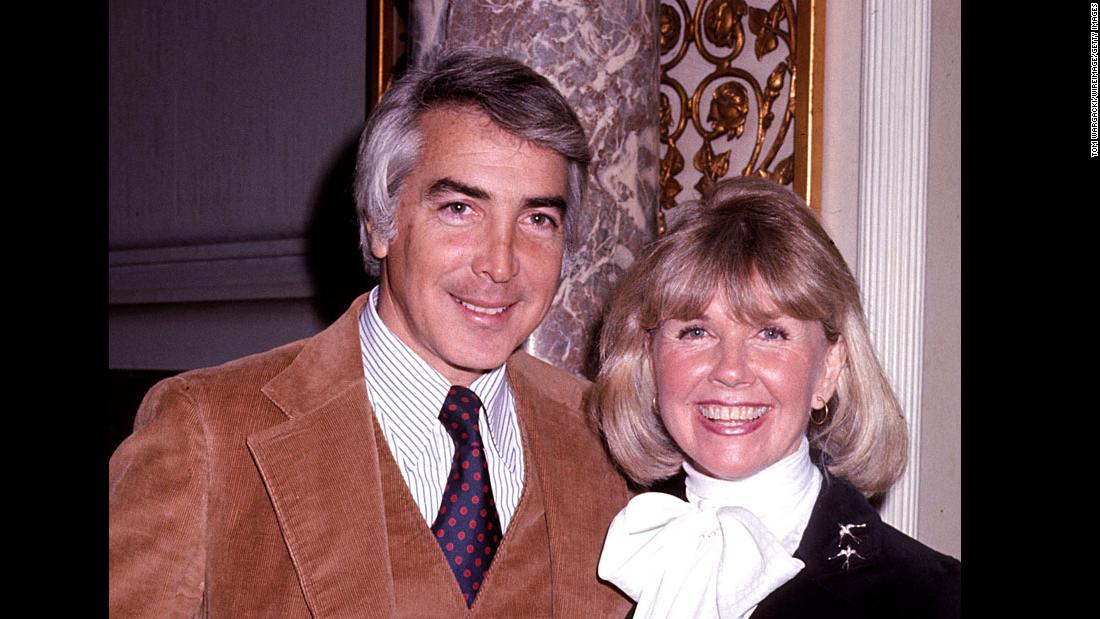 Day and her fourth husband, Barry Comden pose for a photo. The couple married in 1976 and divorced in 1981. Comden was her last husband.