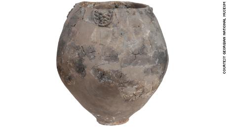 A neolithic jar from Khramis Didi-Gora, Georgia.