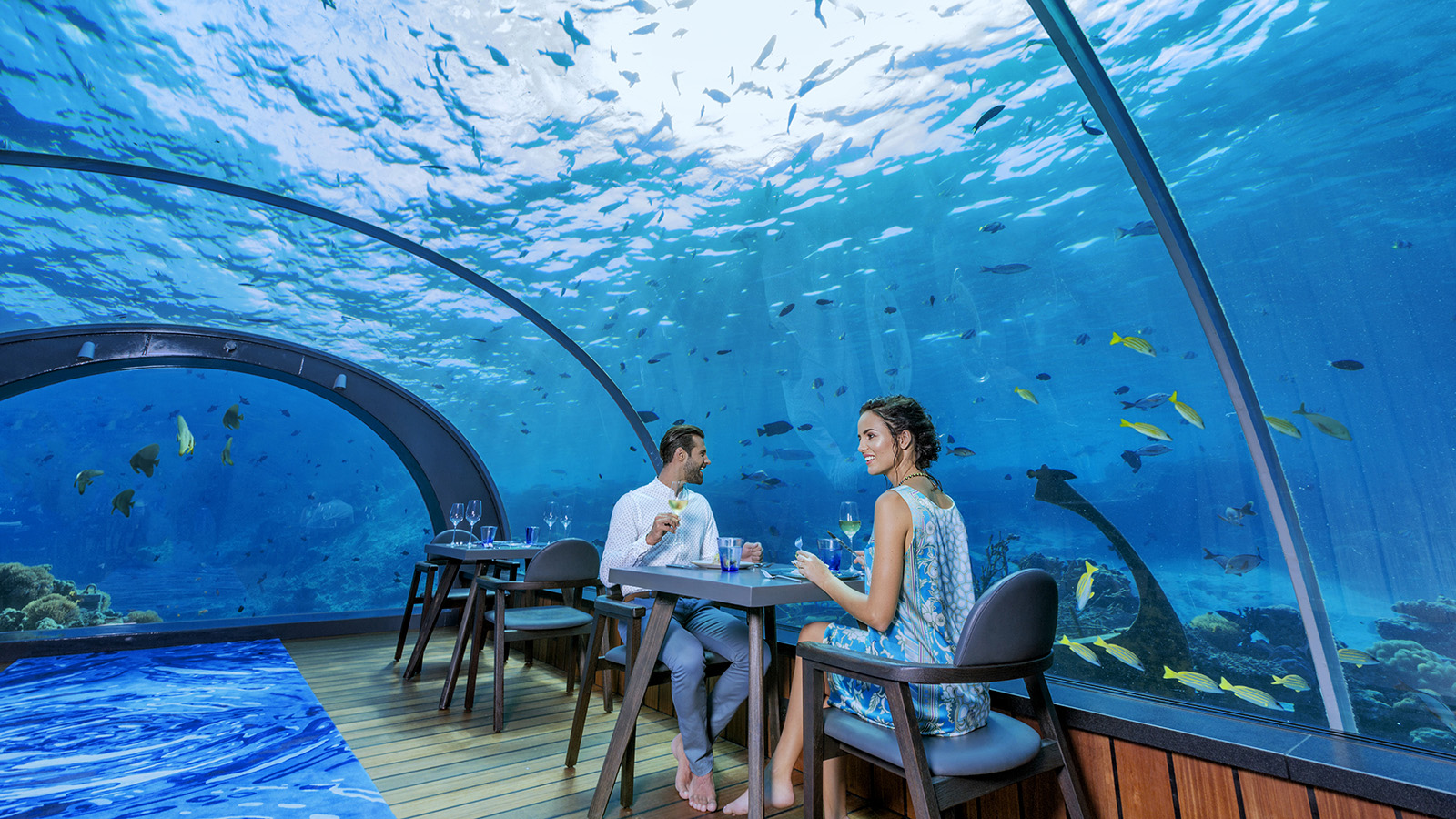 Maldive Underwater Restaurant : Ithaa The Spellbounding Underwater ...