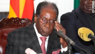 Robert Mugabe resigns after 37 years as Zimbabwe&#39;s leader