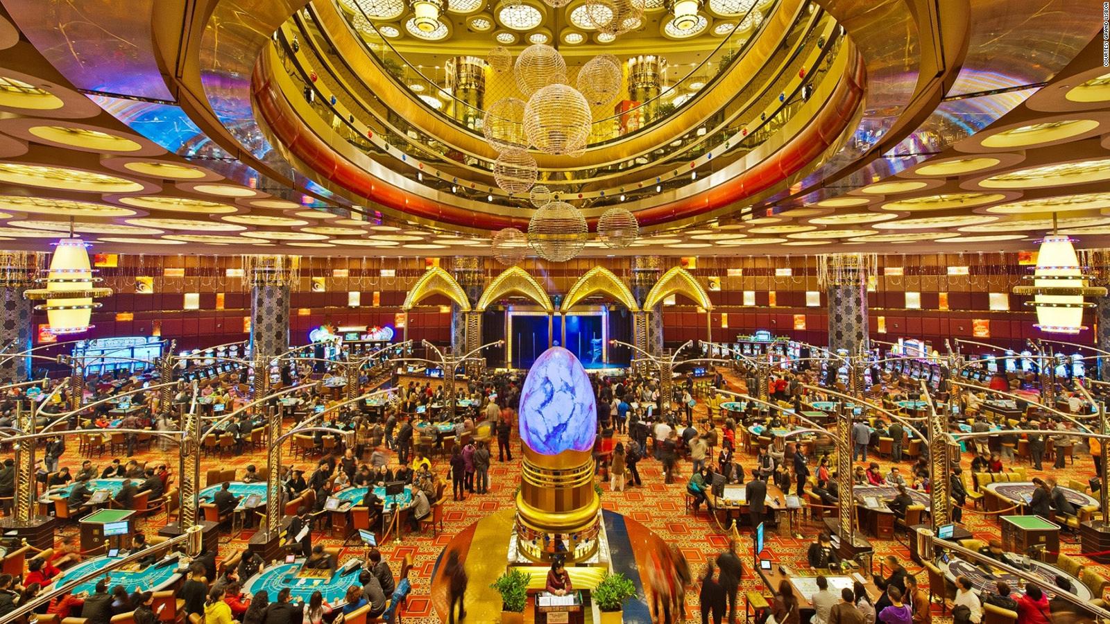 Macau hotels and casinos