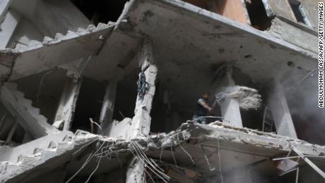 Child malnutrition soars in besieged Damascus enclave