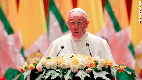 Pope Francis avoids mention of Rohingya in Myanmar speech