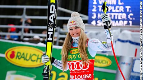 LAKE LOUISE, CANADA - DECEMBER 06: (FRANCE OUT) Lindsey Vonn of the USA takes 1st place during the Audi FIS Alpine Ski World Cup Women&#39;s Super G on December 06, 2015 in Lake Louise, Alberta, Canada. (Photo by Alain Grosclaude/Agence Zoom/Getty Images)