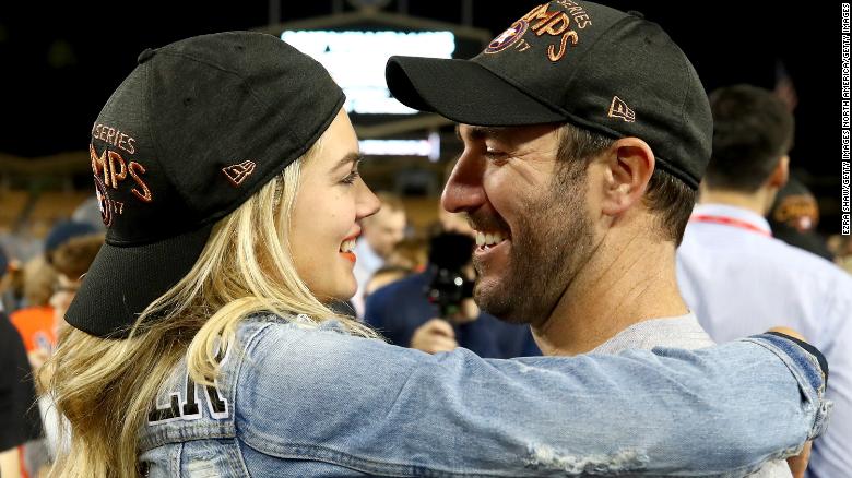 LOS ANGELES, CA - NOVEMBER 01:  Justin Verlander #35 of the Houston Astros celebrates with fiancee Kate Upton after the Astros defeated the Los Angeles Dodgers 5-1 in game seven to win the 2017 World Series at Dodger Stadium on November 1, 2017 in Los Angeles, California.  (Photo by Ezra Shaw/Getty Images)