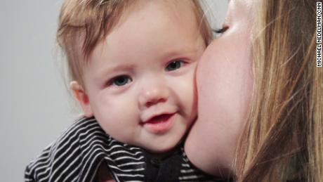 &#39;Parentese,&#39; not traditional baby talk, boosts a baby&#39;s language development 