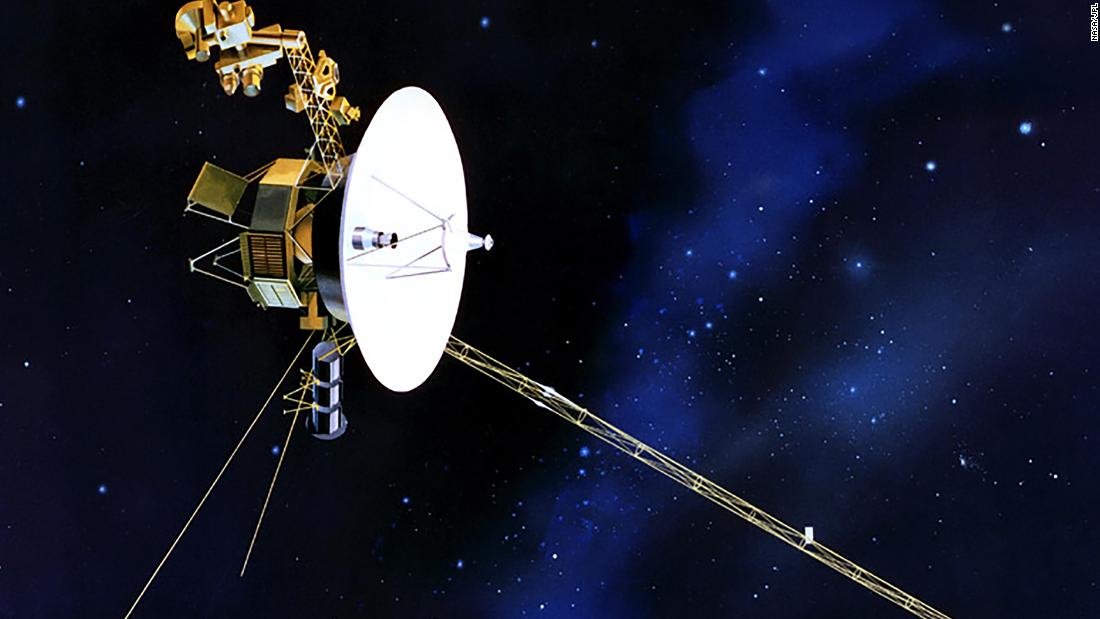 Jak sondy Voyager działają dziesiątki lat po ich wystrzeleniu