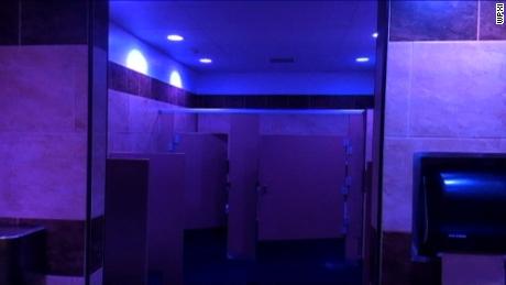 lights bathroom gas drug station light combat lighting sheetz cnn users installs installing hypodermic difficult ar15 room restrooms veins